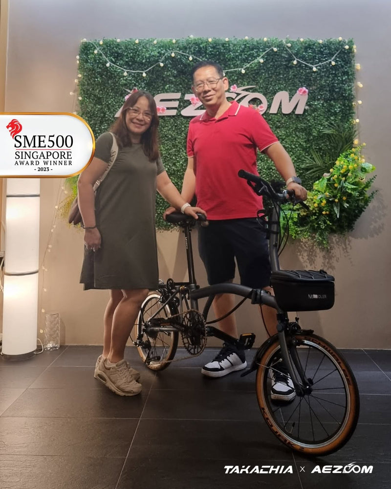 Ever heard of Coney Island? 🌳 This adventurous couple is all set to explore it—and beyond—on two wheels! 💪🏼