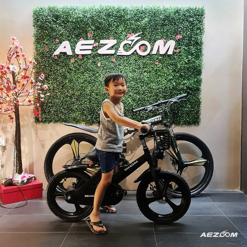 Why settle for a boring kid bike when you can have a Takachia aka the best and coolest kids' bike in Singapore! 😎