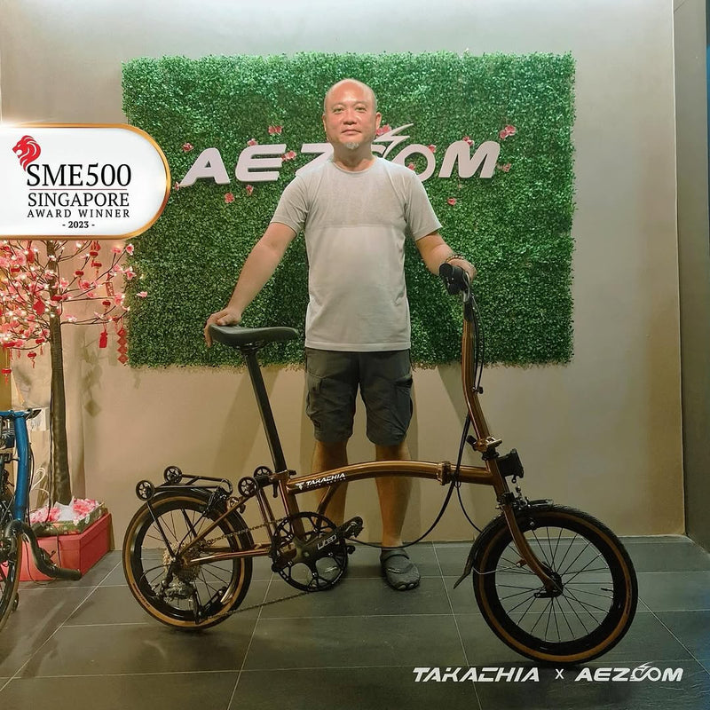 Unwrapping the magic of the season with two wheels of joy! Another happy customer gears up for holiday adventures with the perfect gift - Takachia Trifold Bicycle 🎁